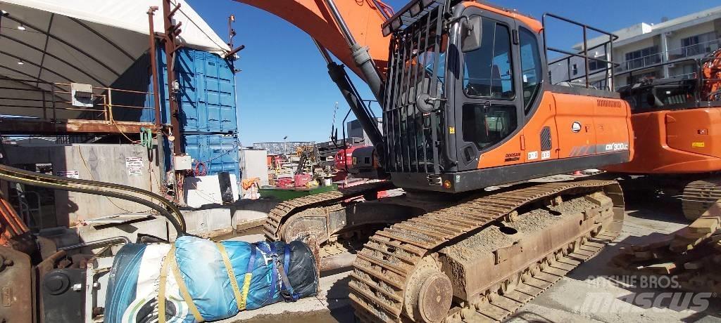 Doosan DX 300 LC Telakaivukoneet