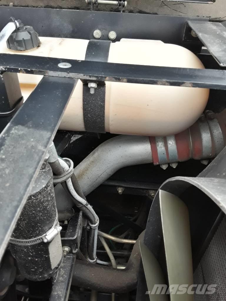 New Holland CX 8060 Leikkuupuimurit