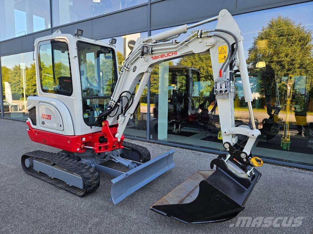 Takeuchi TB 225 Minikaivukoneet < 7t
