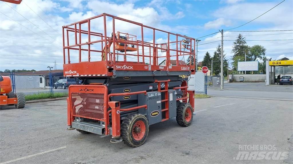SkyJack 8841RT Saksilavat