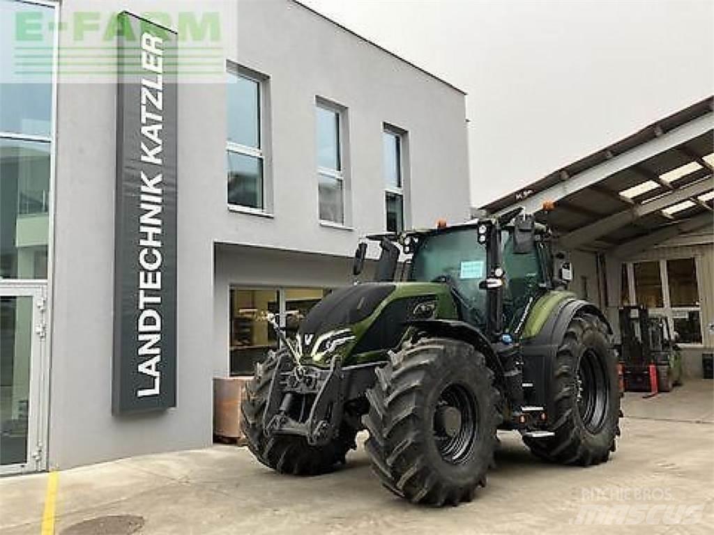Valtra q305 Traktorit