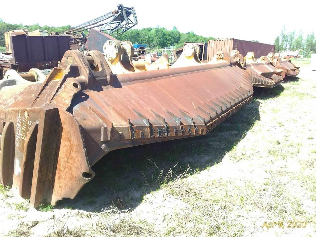 Komatsu D 575 A-3 Telaketjupuskutraktorit