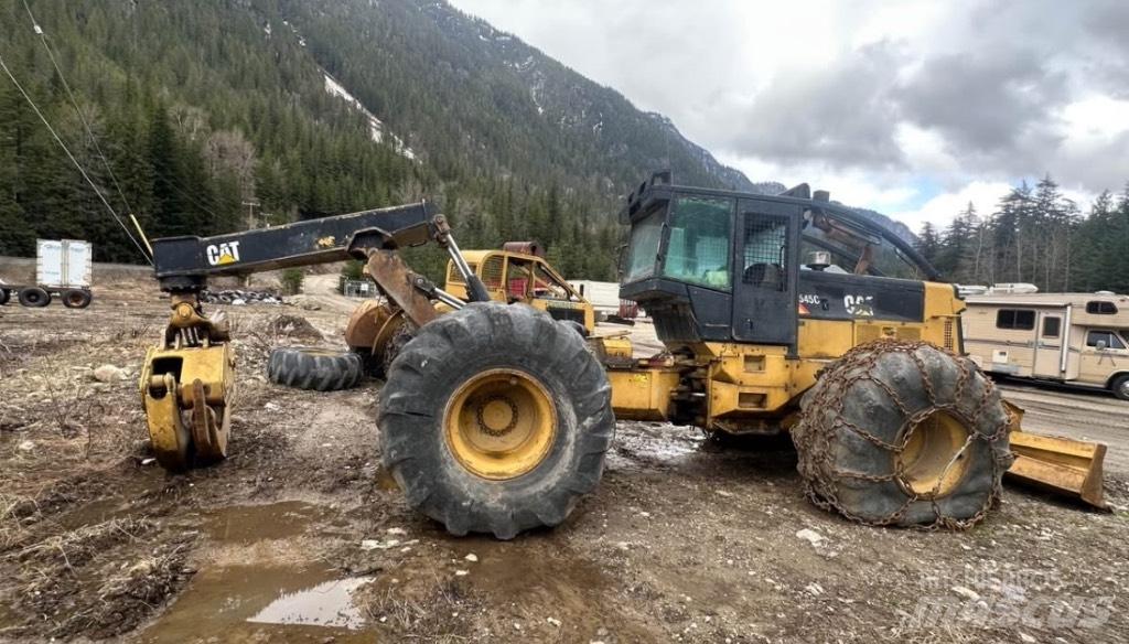 CAT 545 C Juontokoneet