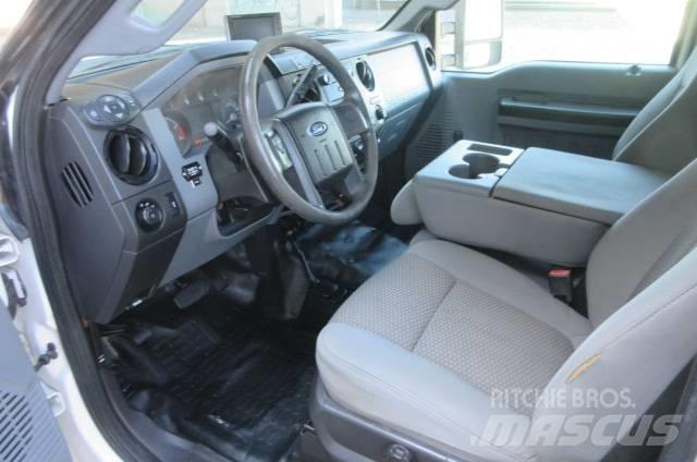 Ford F 550 Nostolava-autot