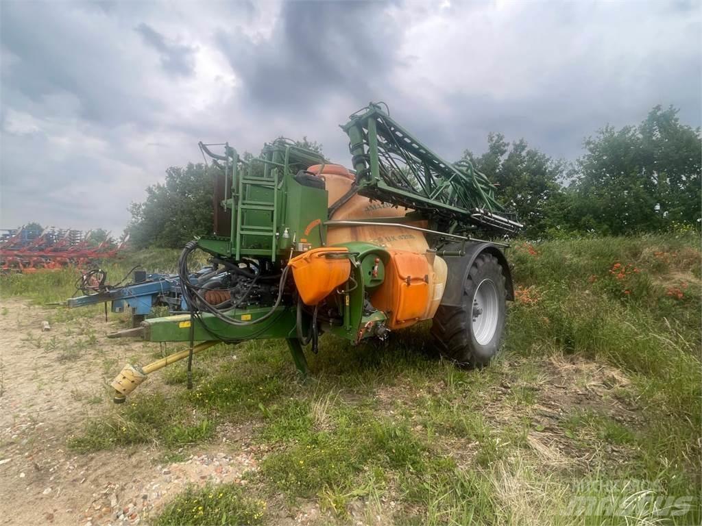 Amazone UX 4200 Hinattavat ruiskut