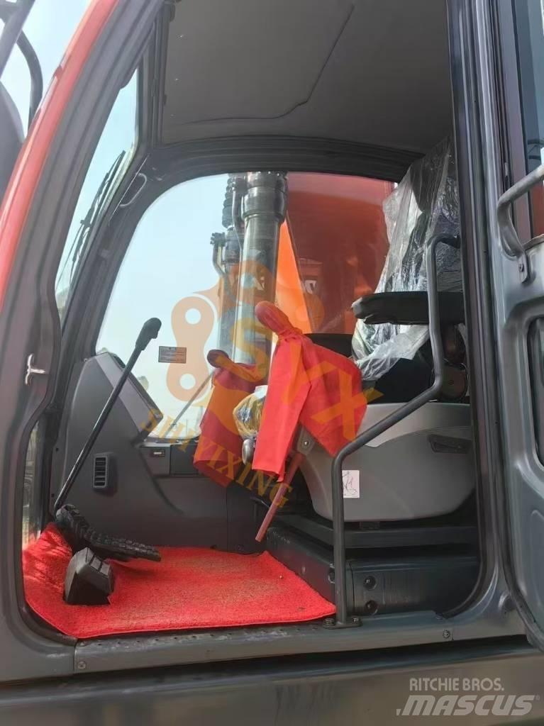 Doosan DX 225 LC Telakaivukoneet