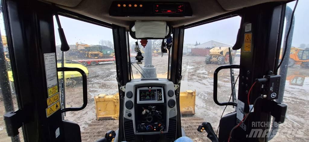 CAT D 6 N Telaketjupuskutraktorit