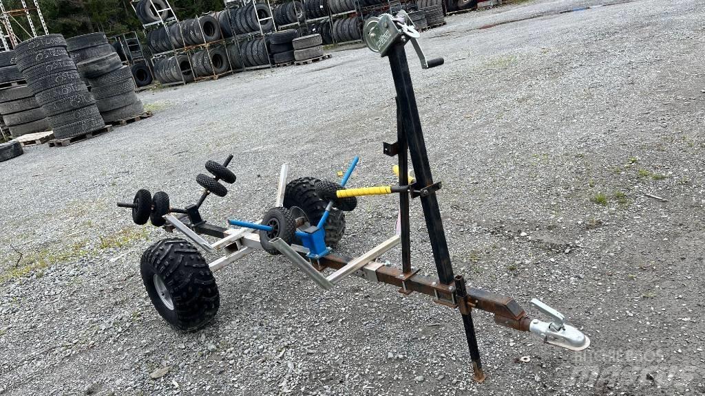  Båtvagn Fyrhjuling Muut perävaunut