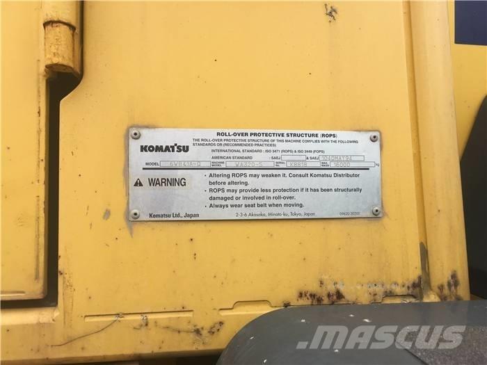 Komatsu WA 320-5 Pyöräkuormaajat