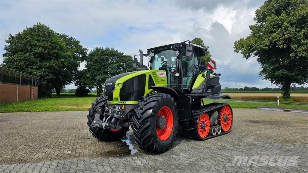 CLAAS Axion 930 TT Traktorit