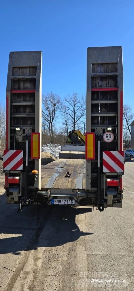 Schwarzmüller D40R Puoliperävaunulavetit