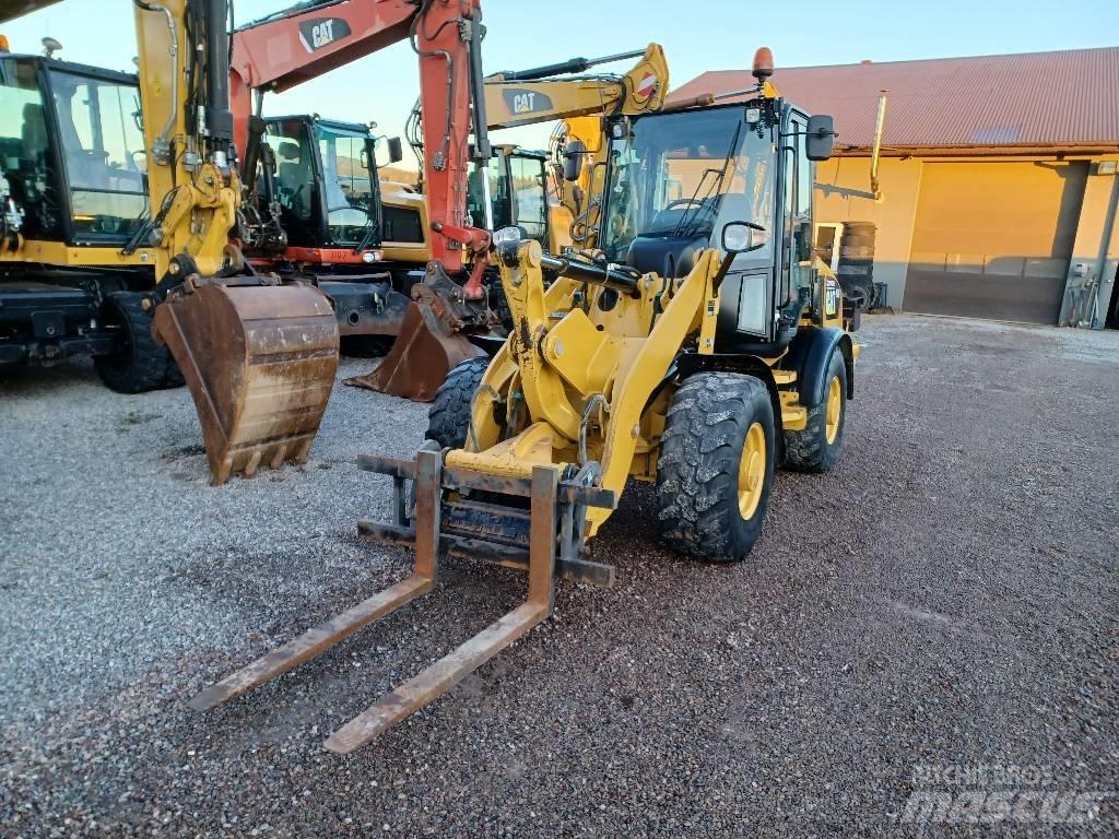CAT 907 M Pyöräkuormaajat