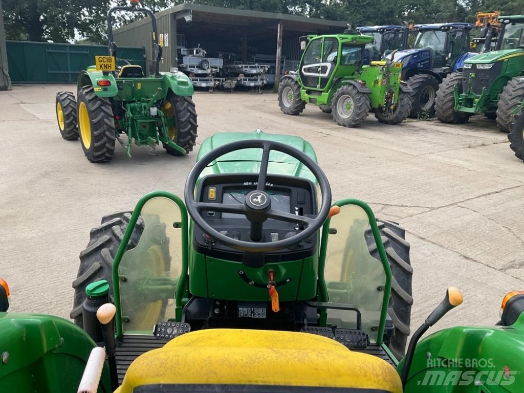 John Deere 5050E Traktorit