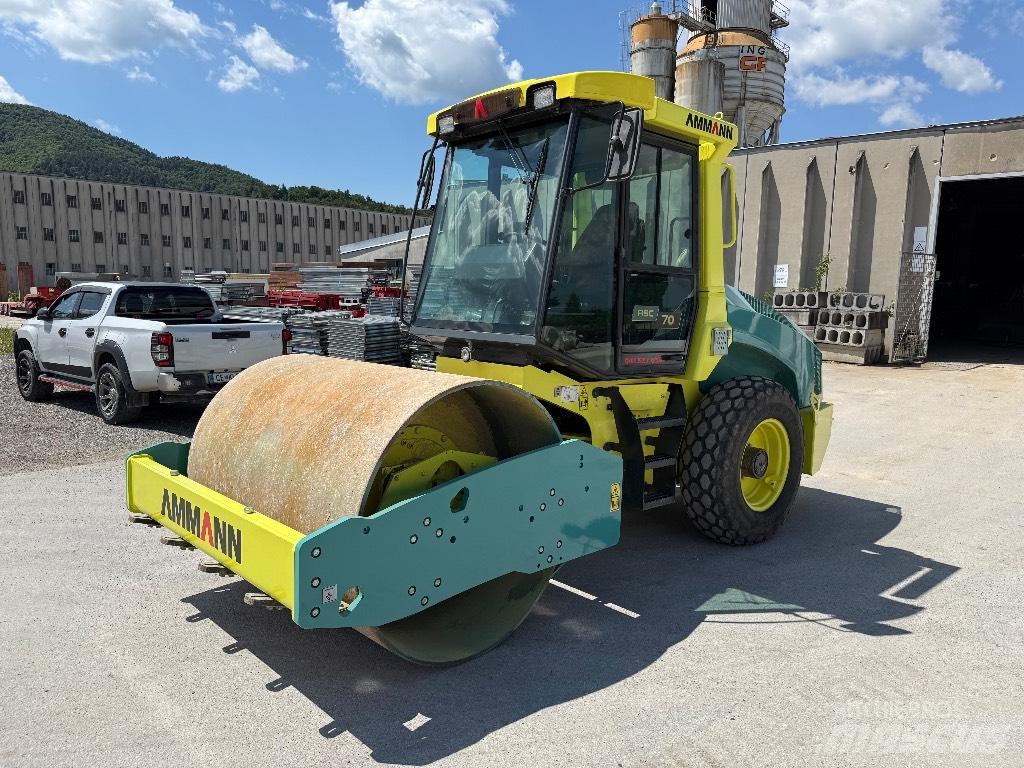 Ammann ASC 70 Yksivalssijyrät