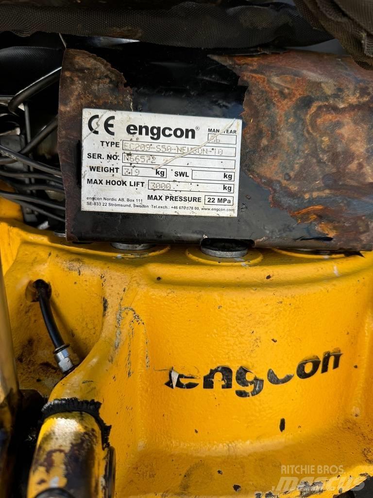 Wacker Neuson EW 100 Pyöräkaivukoneet