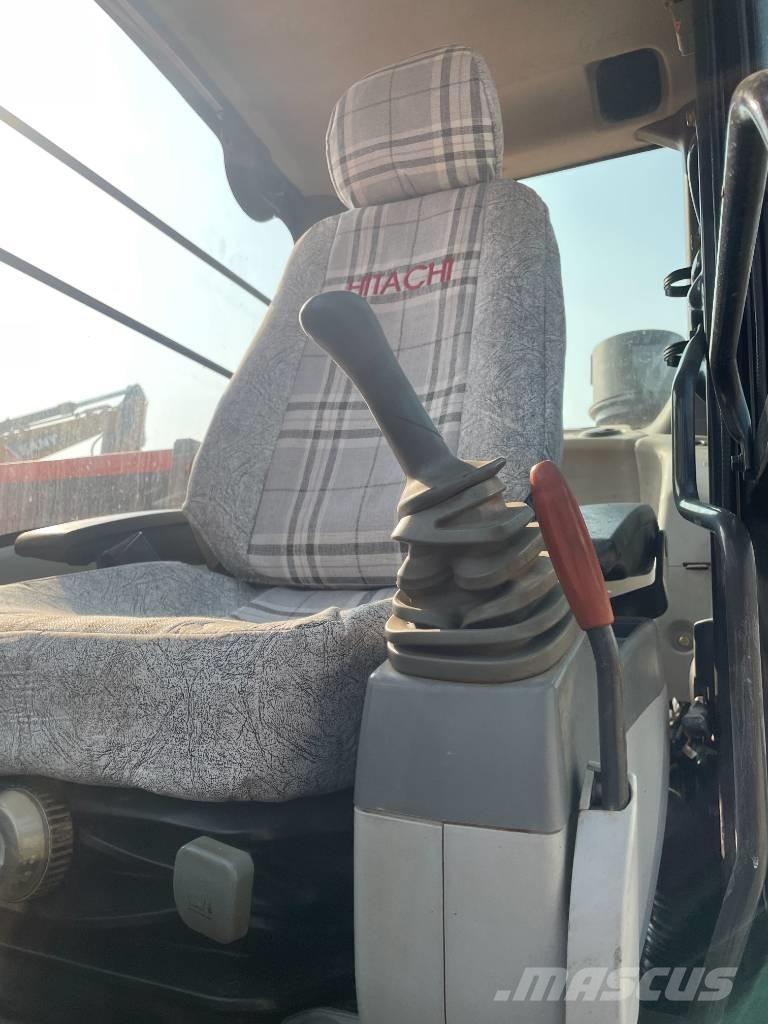 Hitachi ZX 130 Telakaivukoneet