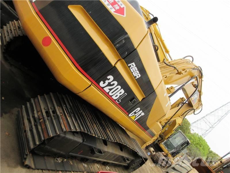 CAT 320 B L Telakaivukoneet