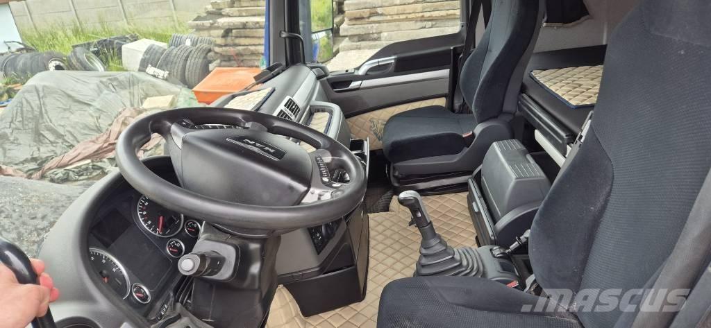 MAN TGX 18.480 XLX Vetopöytäautot