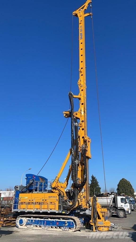 Bauer BG 36 Raskaat porat
