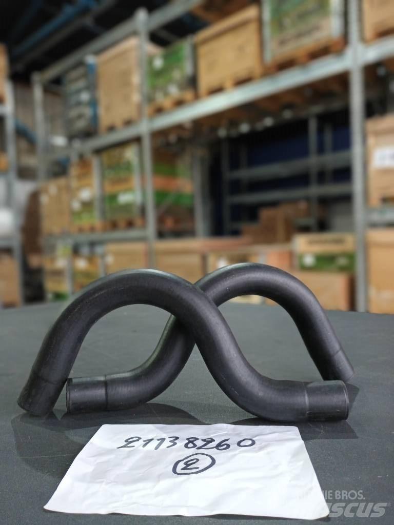 Volvo HOSE 21138260 Jäähdyttimet