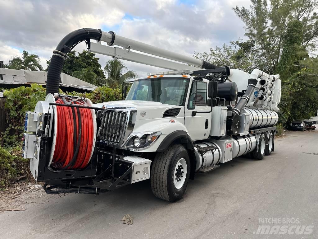 International 7500 Paine-/imuautot