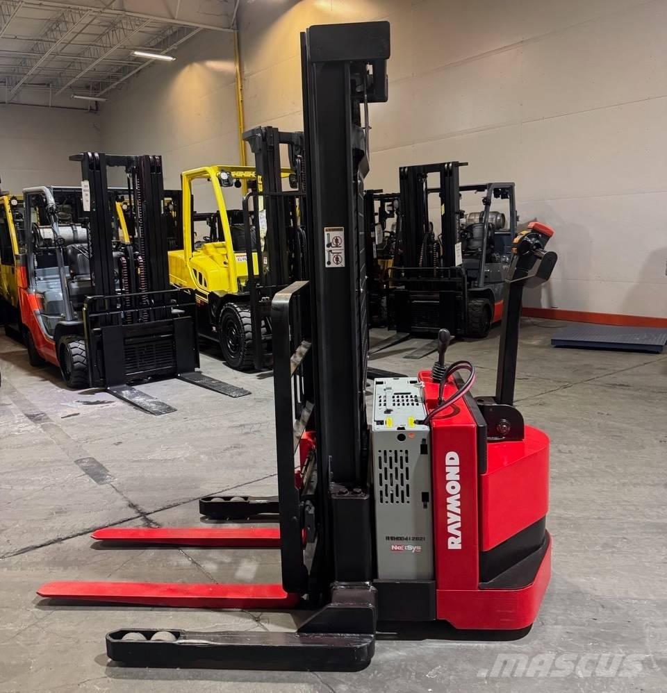 Raymond RSS40 Ajettavat pinoamisvaunut