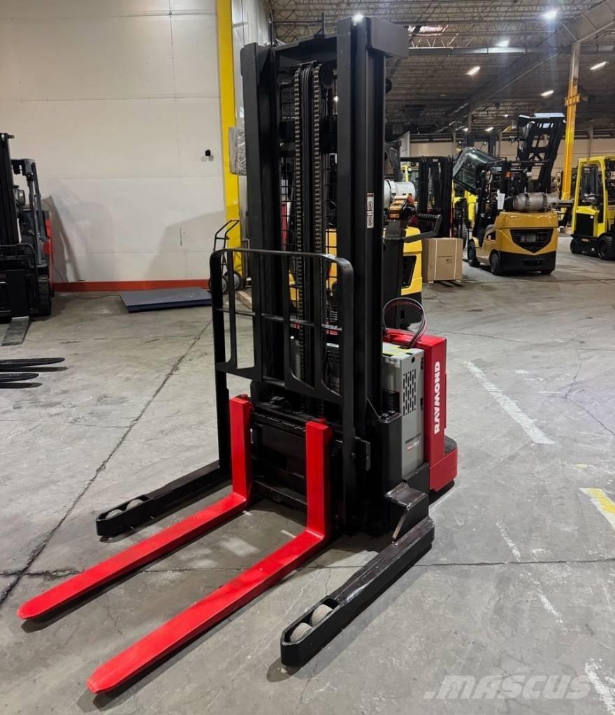 Raymond RSS40 Ajettavat pinoamisvaunut