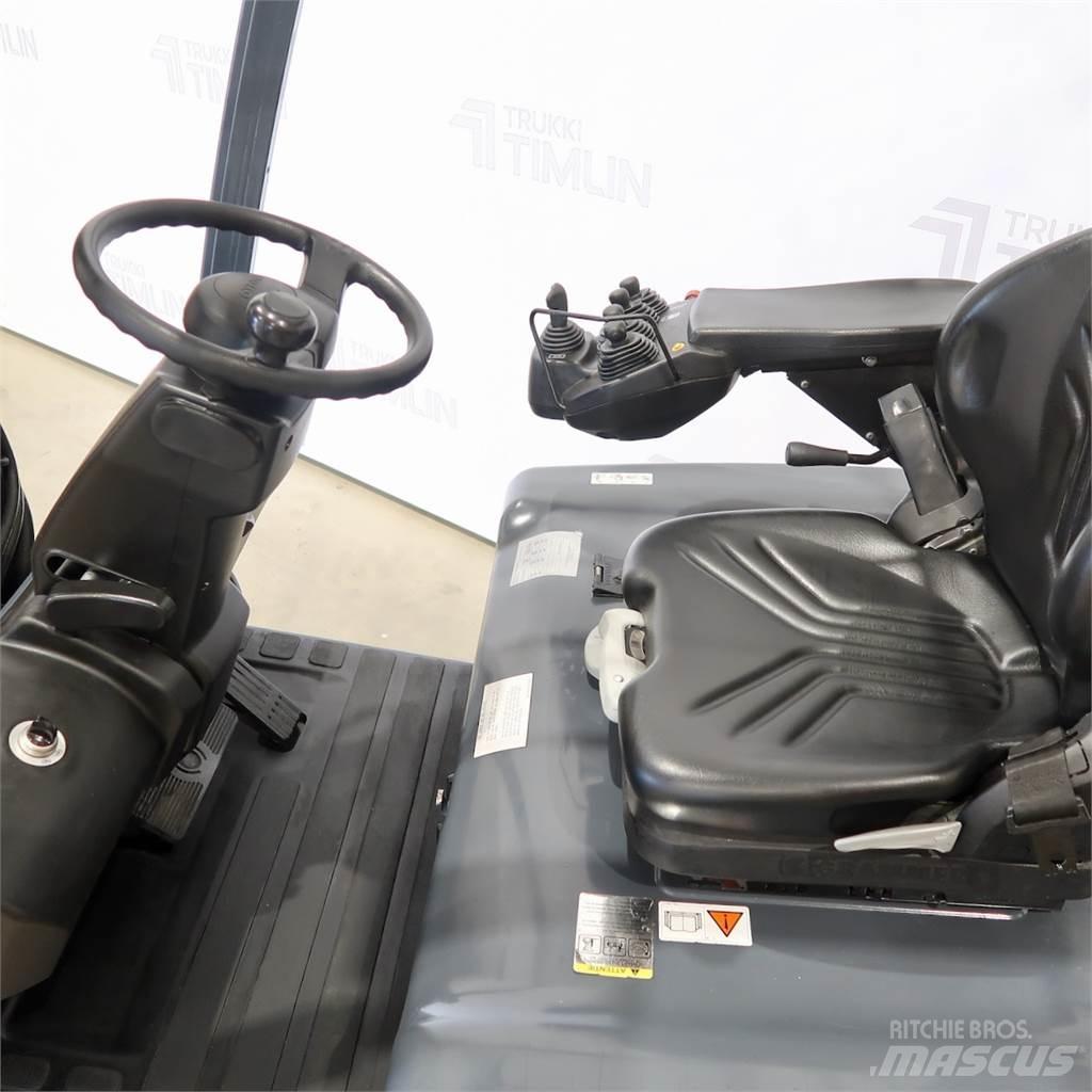 Toyota 8FBMT35 Sähkötrukit