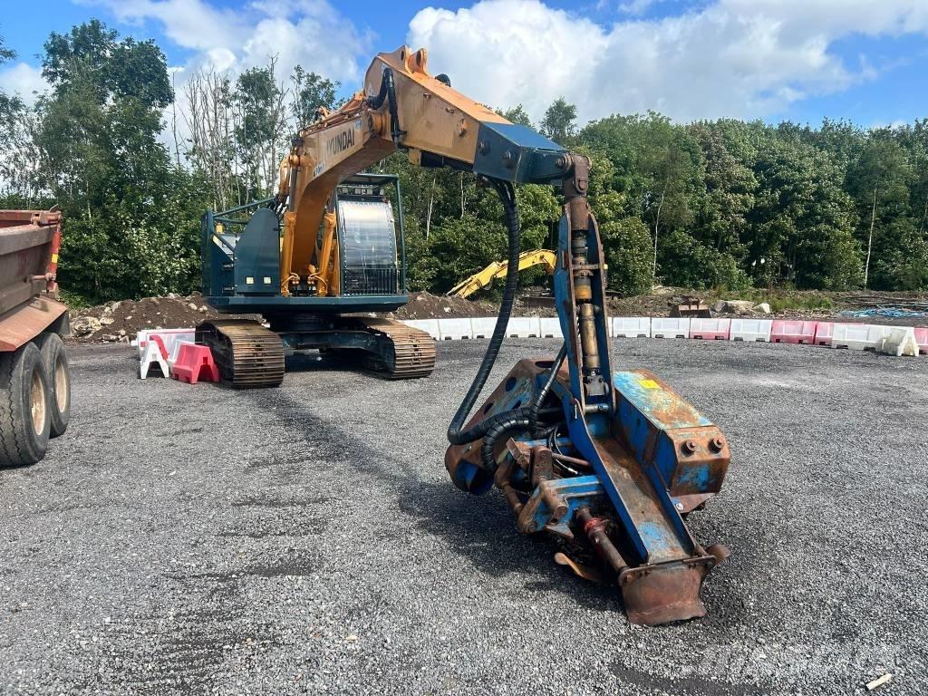 Hyundai 235 LCR-9 Harvesterit