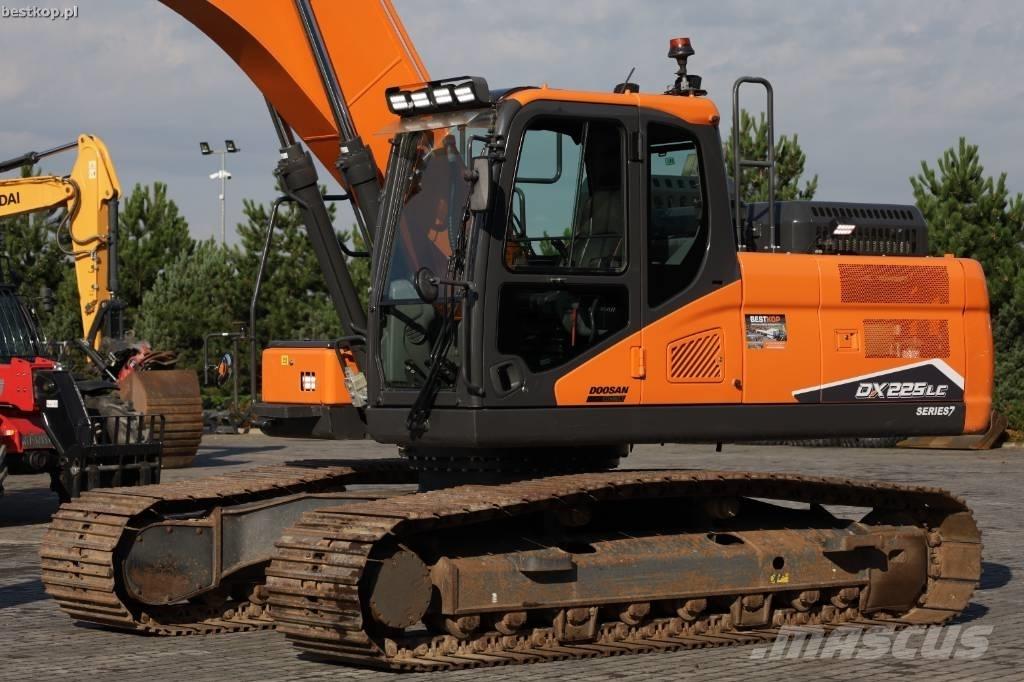Doosan DX 225 LC-7 Telakaivukoneet