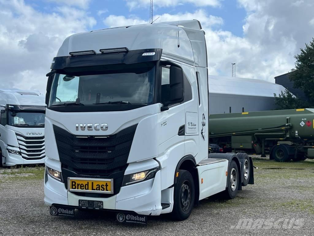Iveco S-Way 570 Vetopöytäautot