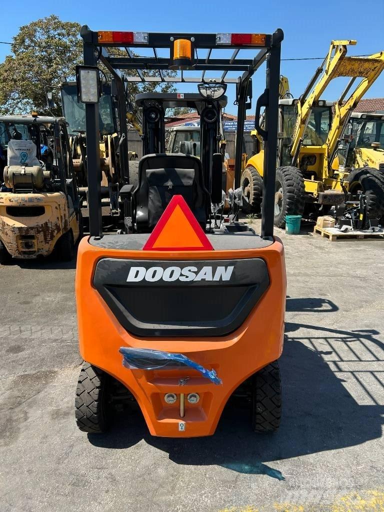Doosan B 25 NS Sähkötrukit