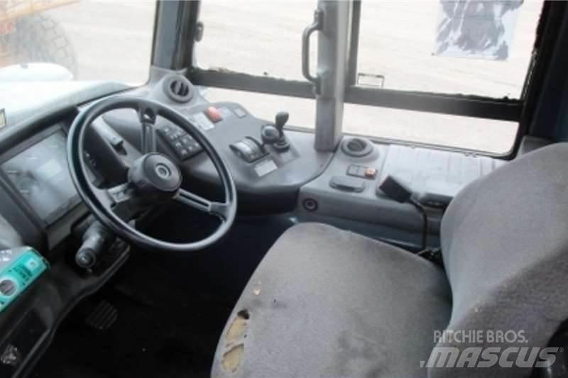 Bell B30D Dumpperit