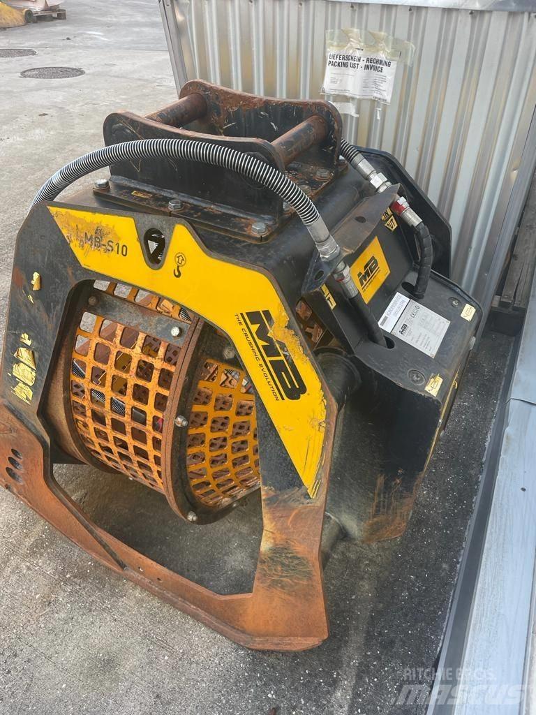 MB Crusher S 10 Seulat
