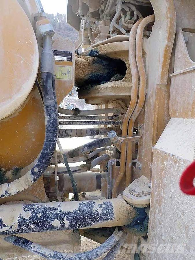 CAT 988K Pyöräkuormaajat