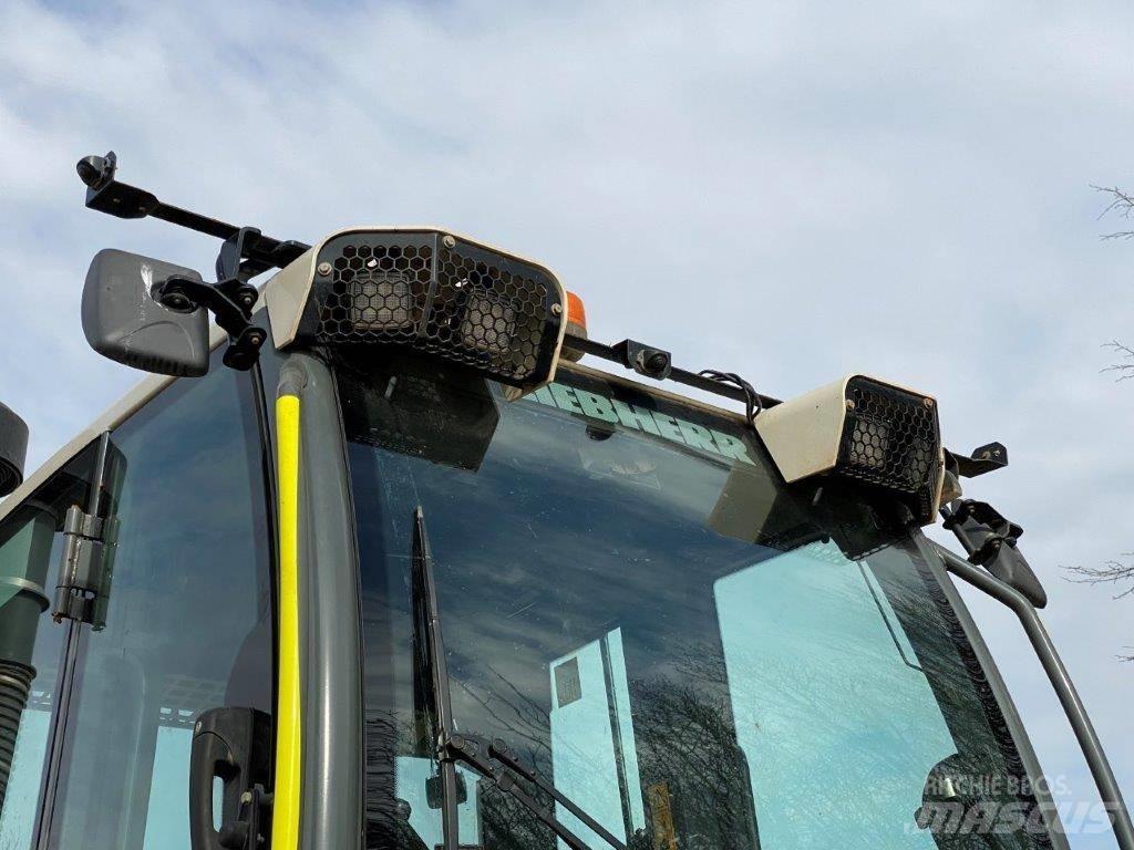 Liebherr LR 636 Telakuormaajat