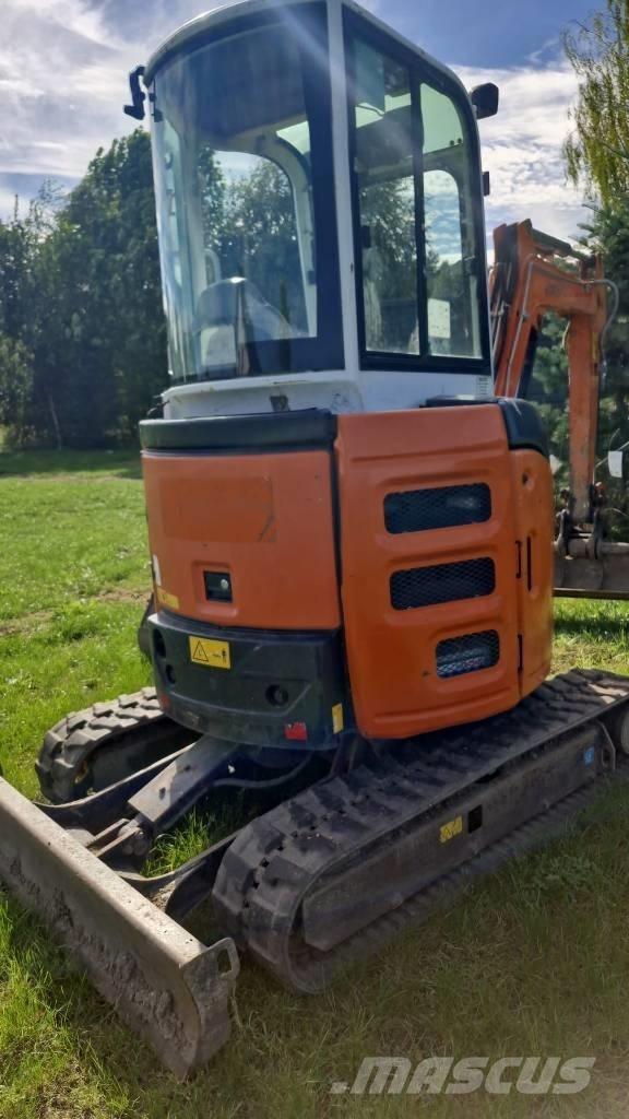 Hitachi ZX 26 Minikaivukoneet < 7t