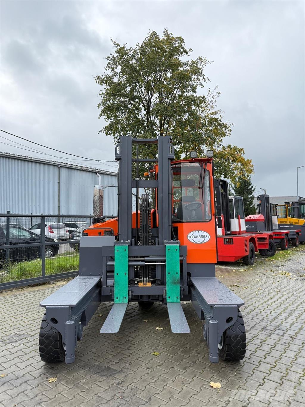 Combilift C5000 XL Nelitietrukit