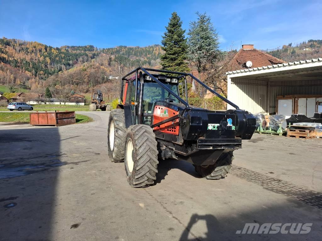 Valtra 8550 Metsätraktorit