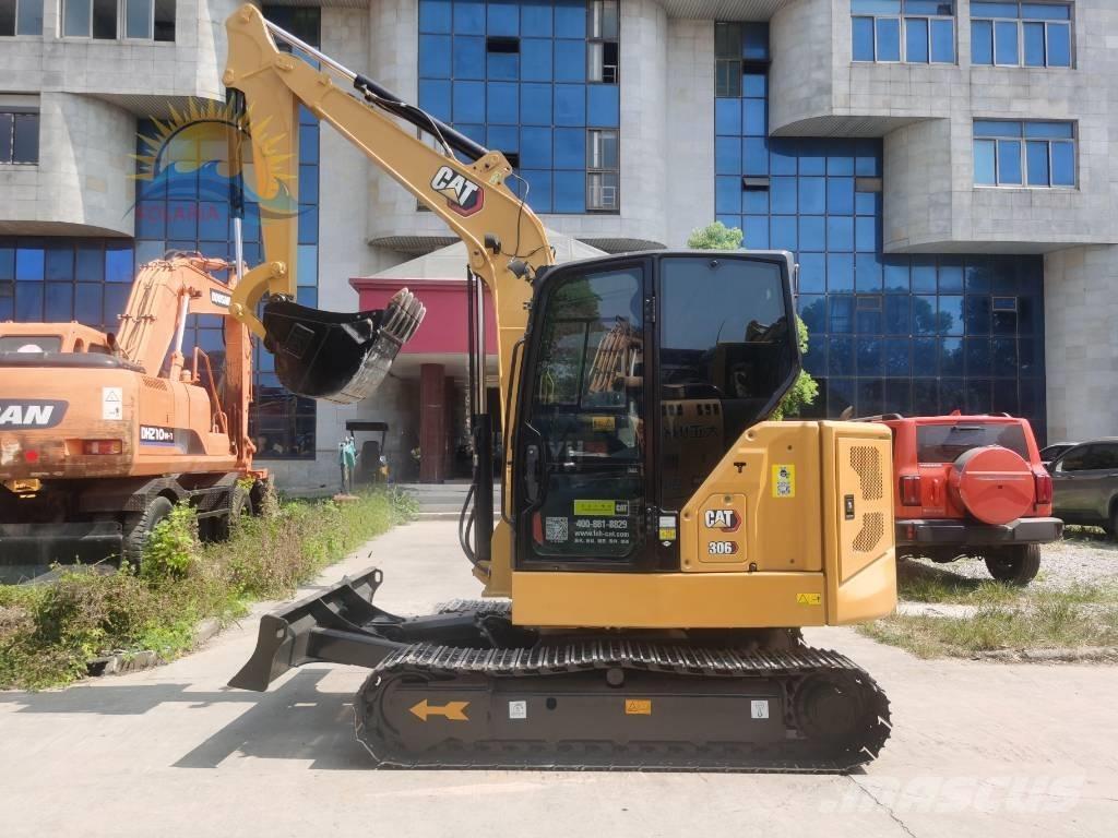 CAT 306 Minikaivukoneet < 7t
