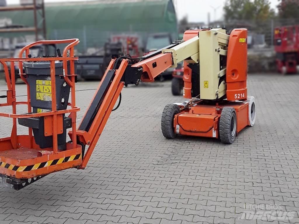 JLG E 300 AJP Kuukulkijat