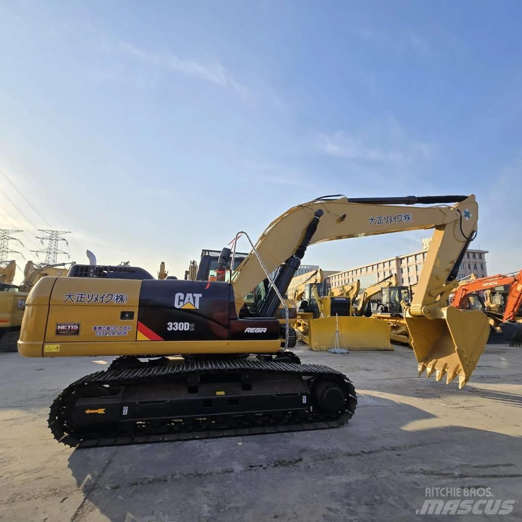 CAT 330 D2 Midikaivukoneet 7t - 12t