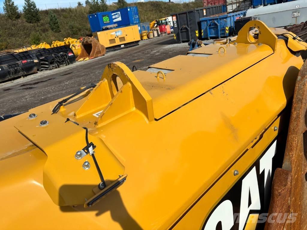 CAT 395 Telakaivukoneet