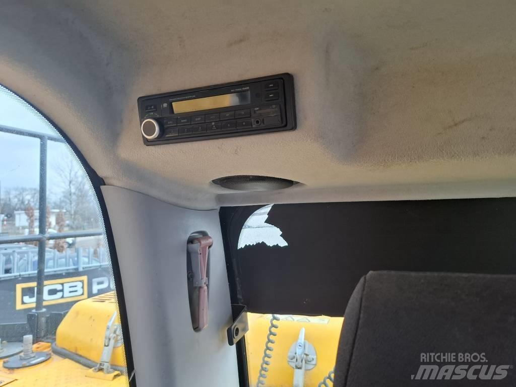 JCB JS 160 W Pyöräkaivukoneet