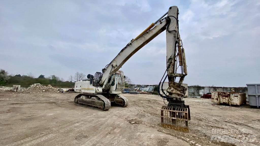 Liebherr R 924 Telakaivukoneet