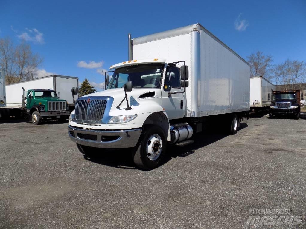 International 4300 Umpikorikuorma-autot