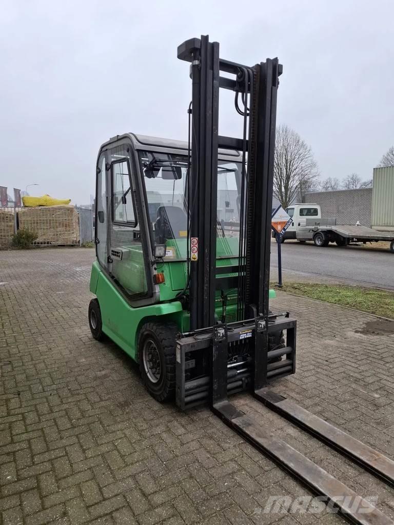 Cesab Mak400AC Sähkötrukit