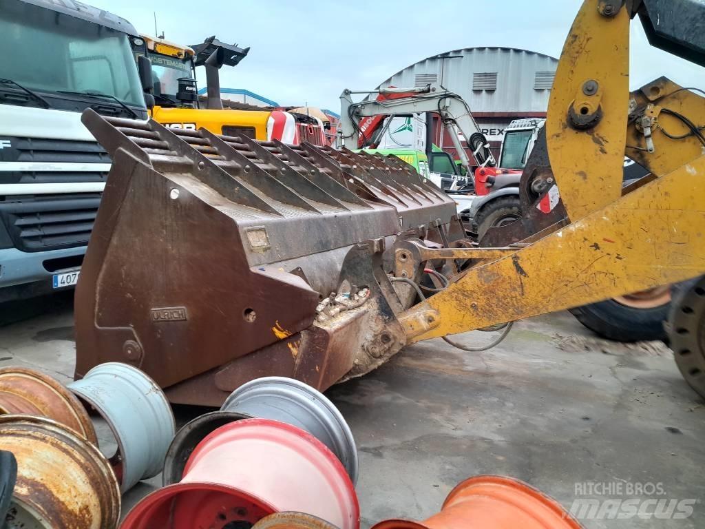 CAT 926 m Pyöräkuormaajat