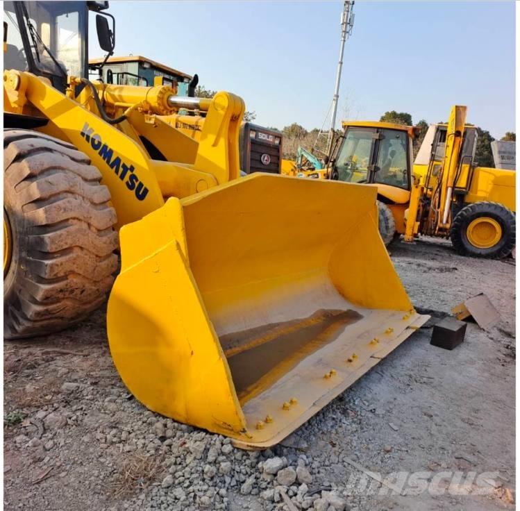 Komatsu WA 470 Pyöräkuormaajat
