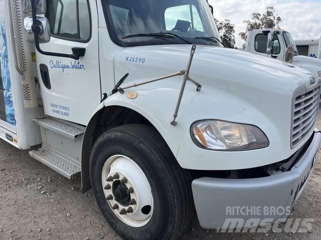 Freightliner M2 Juomien jakeluautot